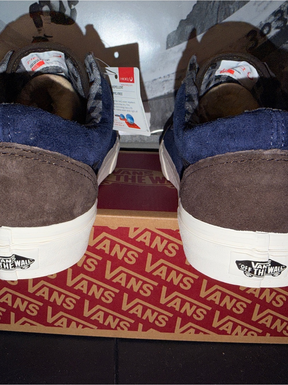 Vans Old Skool Pig Suede sz 11.5 Men’s 13.0 Woman - Picture 8 of 13